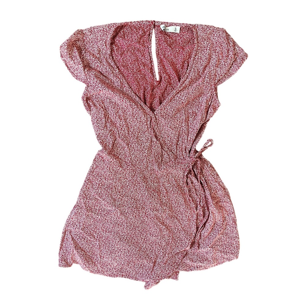 Hollister Red Ditsy Floral Wrap Skort Romper Womens Small V-Neck Short Sleeve